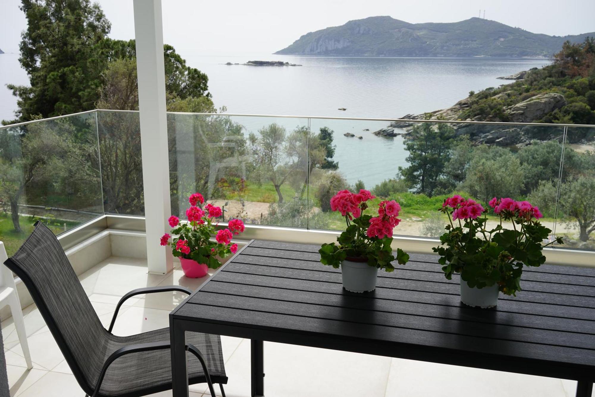 Acra Melia Apartment Palaiontsiflikion Exterior photo